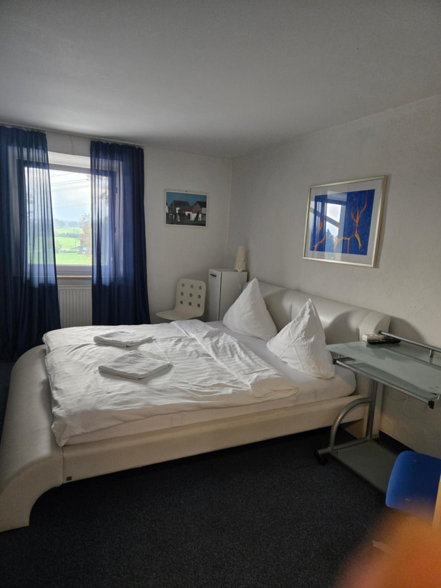 Wald Cafe Hotel Simbach am Inn Exterior foto